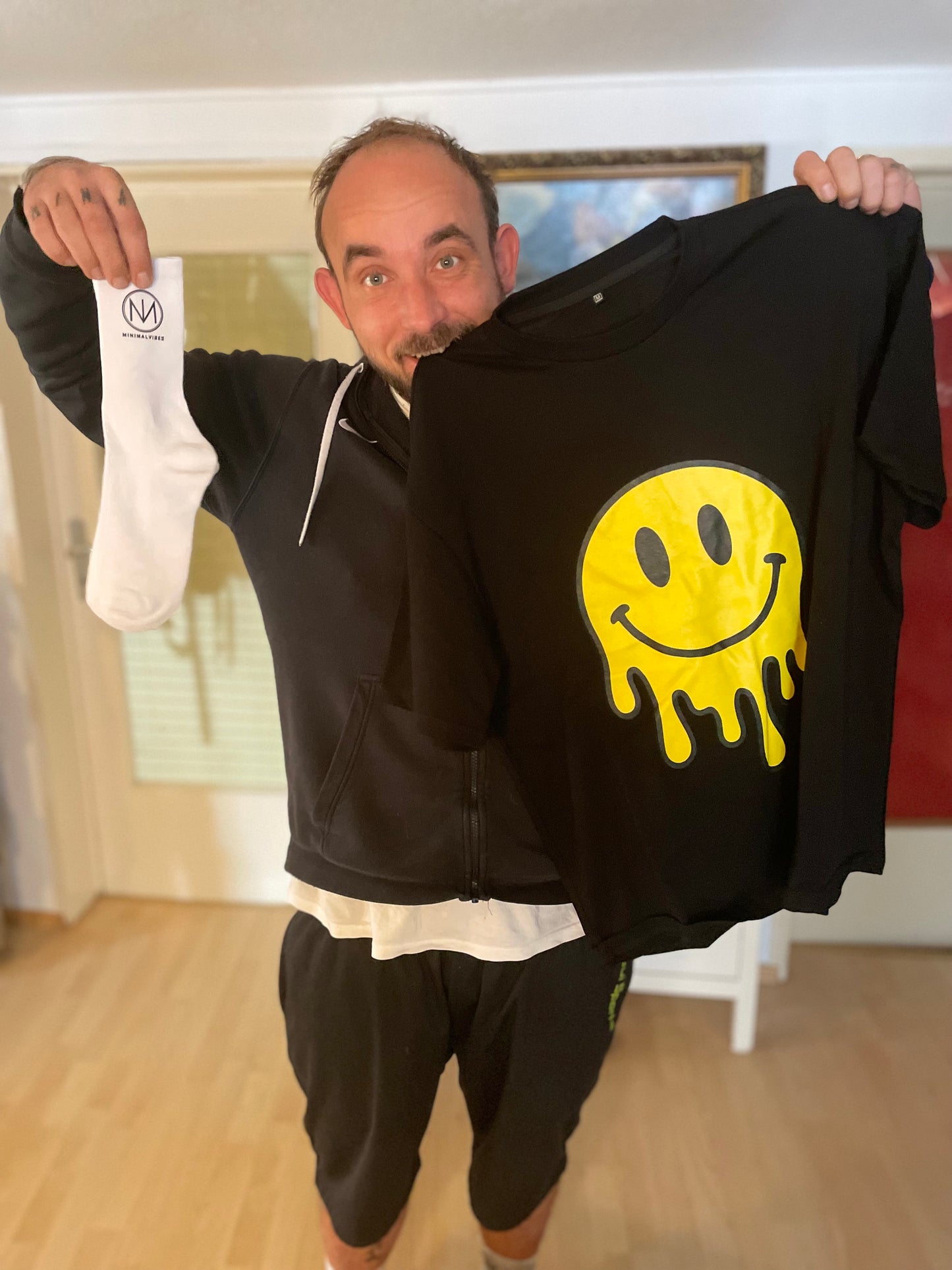 Unisex – Oversized Shirt – Melting Smiley Print – Frontprint