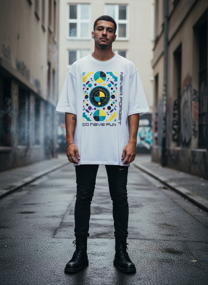 Unisex – Oversized Shirt – Abstract Geometric 'Never Forget' Print – Frontprint